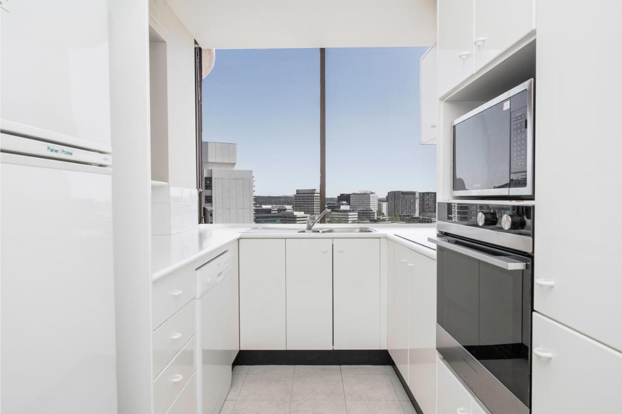 Breakfree Capital Tower Apartments Canberra Extérieur photo