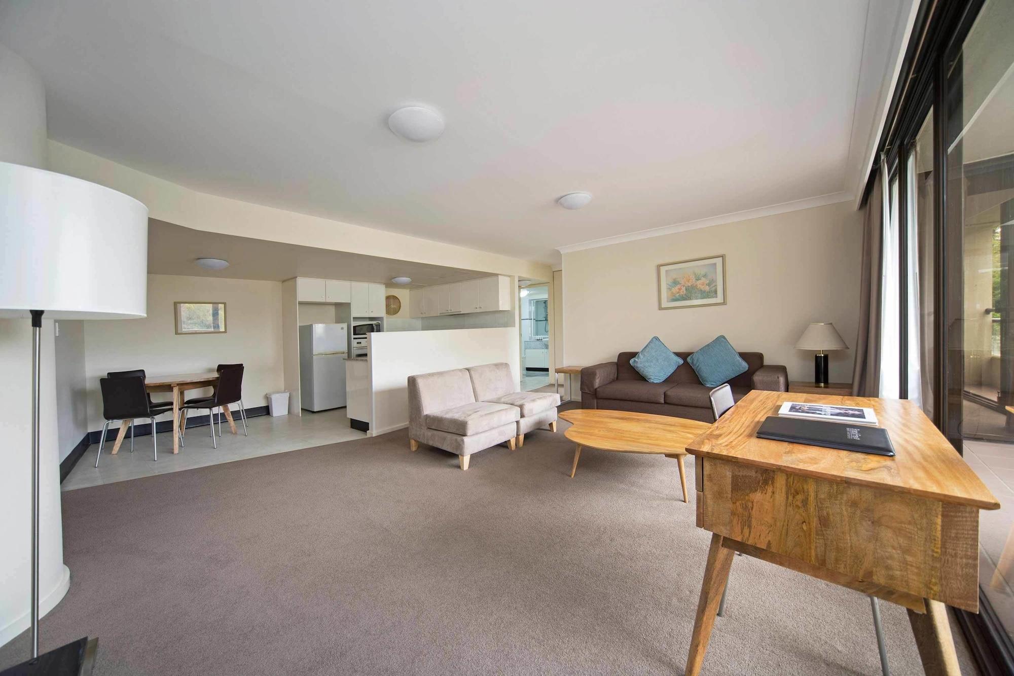 Breakfree Capital Tower Apartments Canberra Extérieur photo