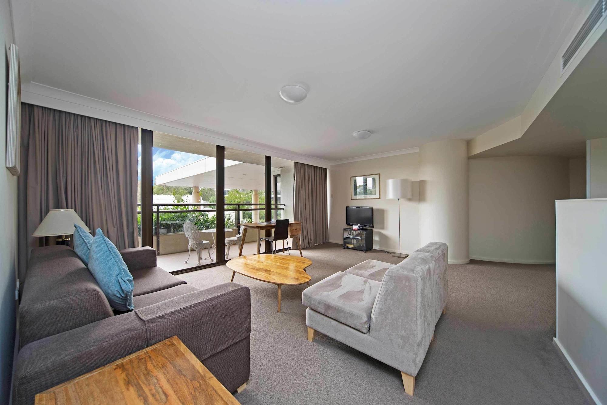 Breakfree Capital Tower Apartments Canberra Extérieur photo