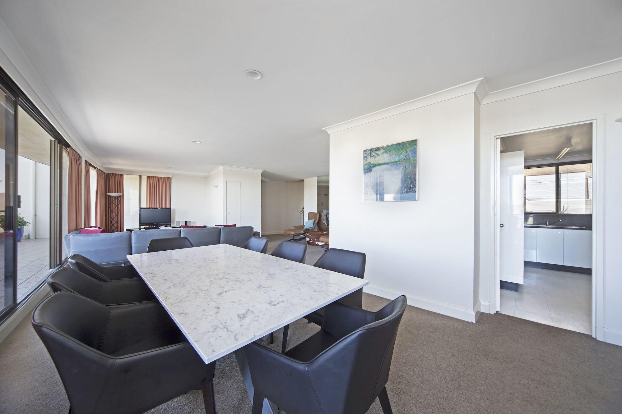 Breakfree Capital Tower Apartments Canberra Extérieur photo