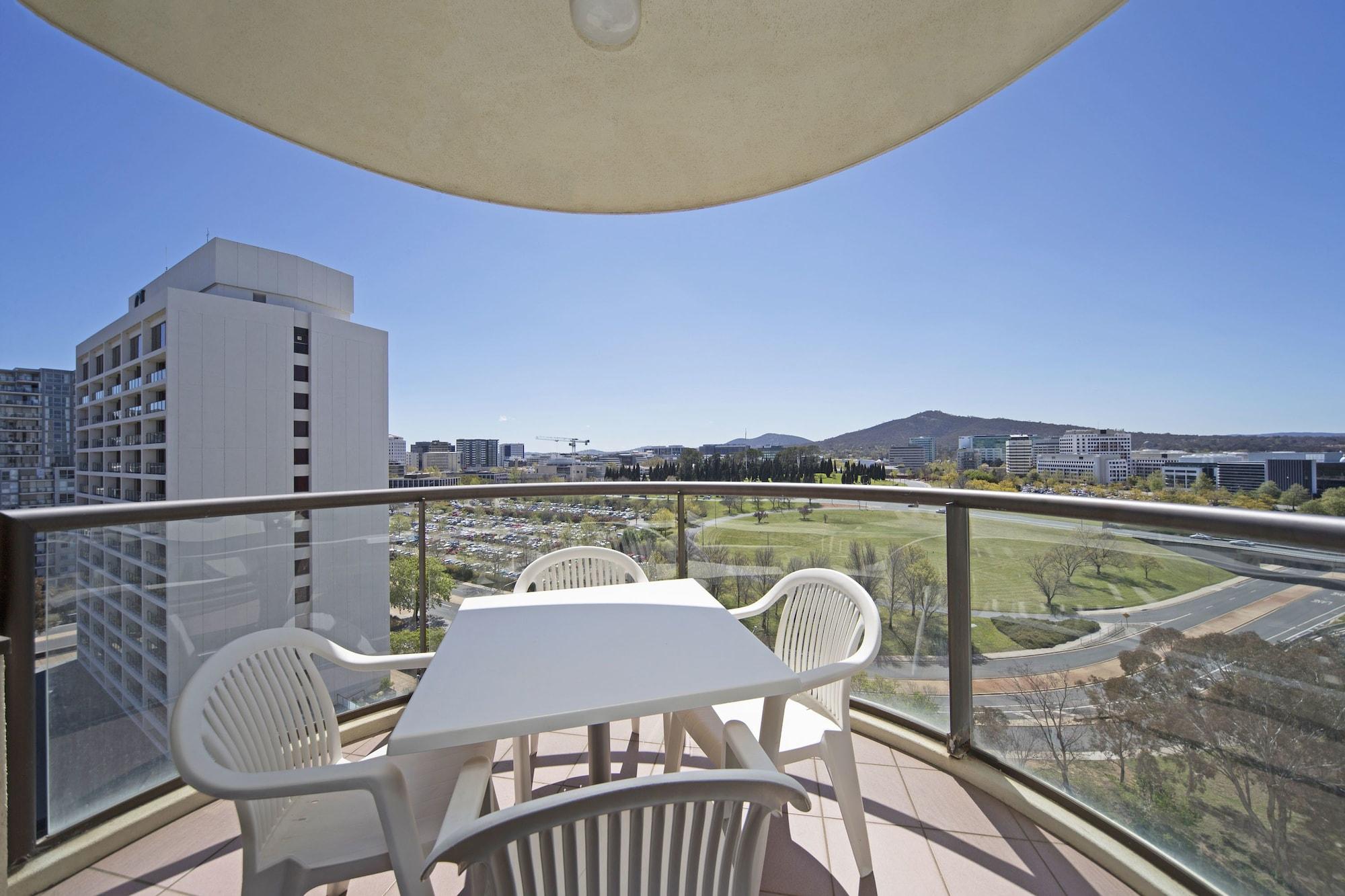 Breakfree Capital Tower Apartments Canberra Extérieur photo