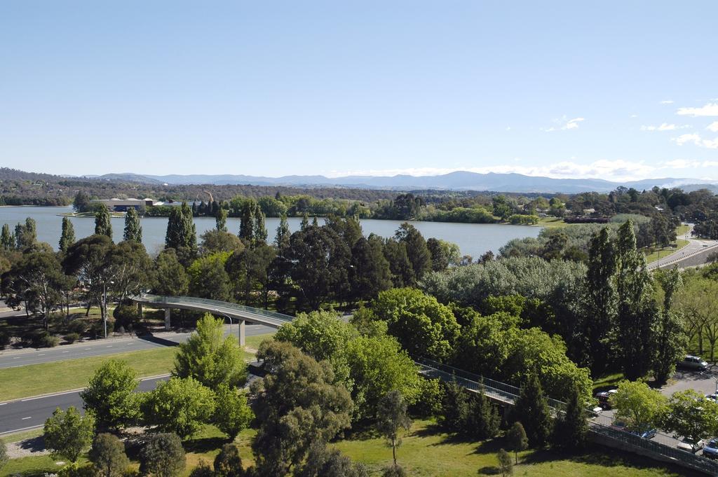 Breakfree Capital Tower Apartments Canberra Extérieur photo