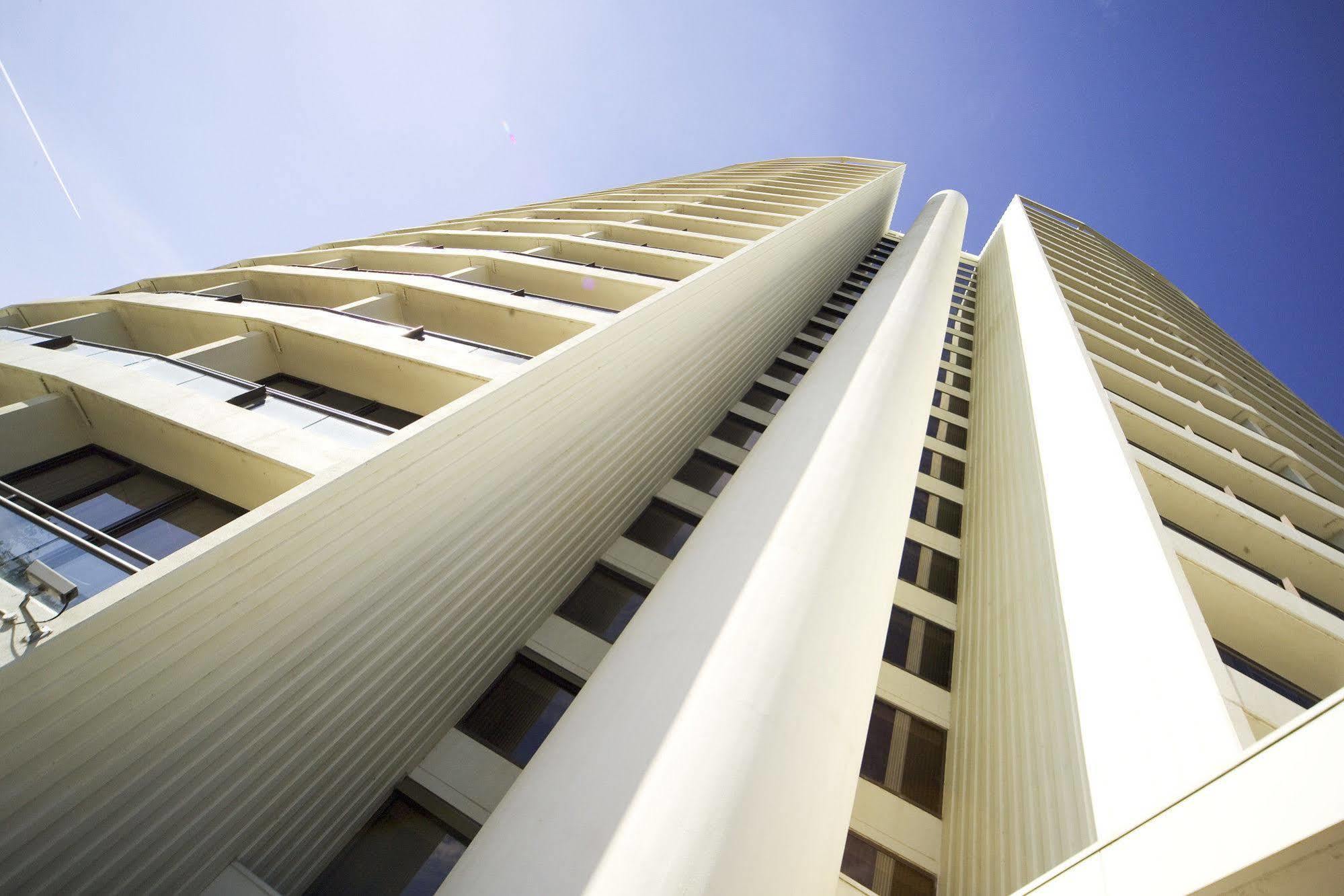 Breakfree Capital Tower Apartments Canberra Extérieur photo